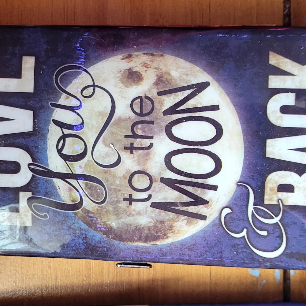 Love You to the Moon and Back Wall Decor